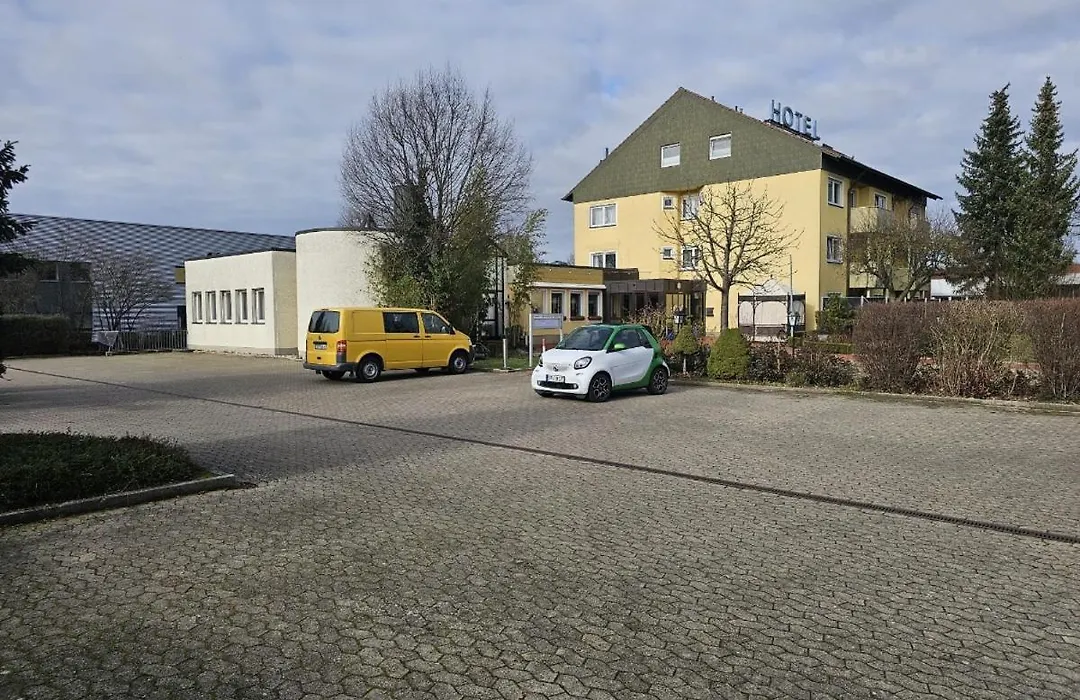 Hotel Tennenloher Hof-1