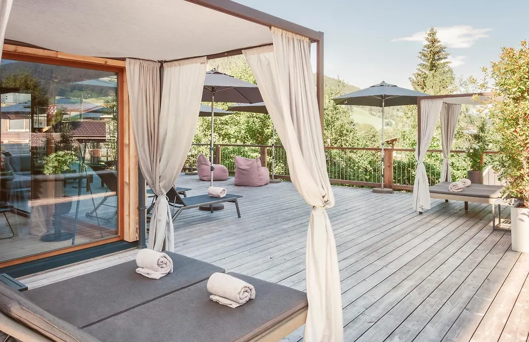 Almmonte Sensum Suites - Funky Living Hotel-1