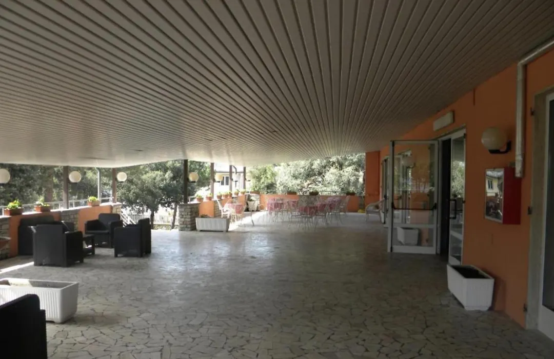 New Park Hotel-1