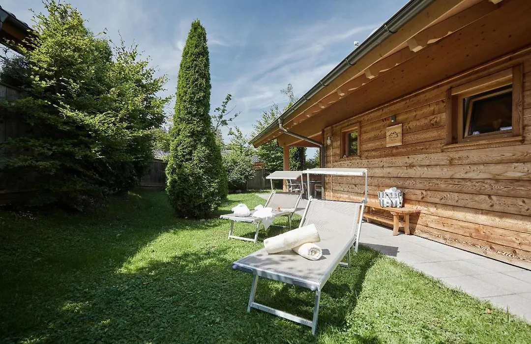 Bayern Chalets bei Salzburg und Berchtesgaden mit Whirlpool und Sauna-1