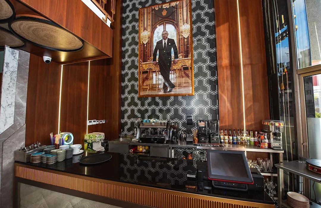 Magnifique Hotel-1