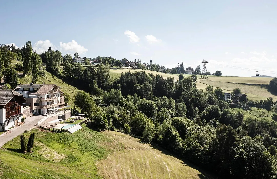 Pippos Mountain Lodge-1