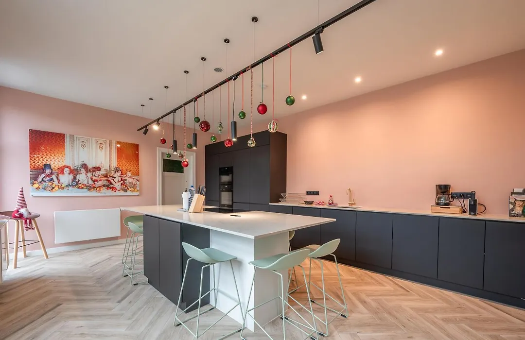 Villa Cezar - Big House At The Center Of Bruges - Free Parking-1