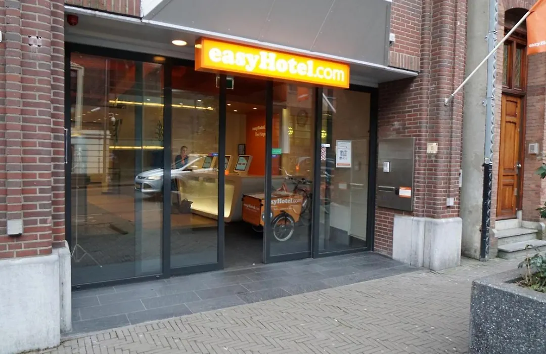 Easyhotel The Hague City Centre-1