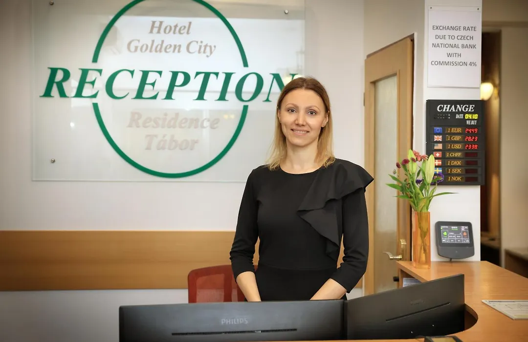 Hotel Golden City Garni-1