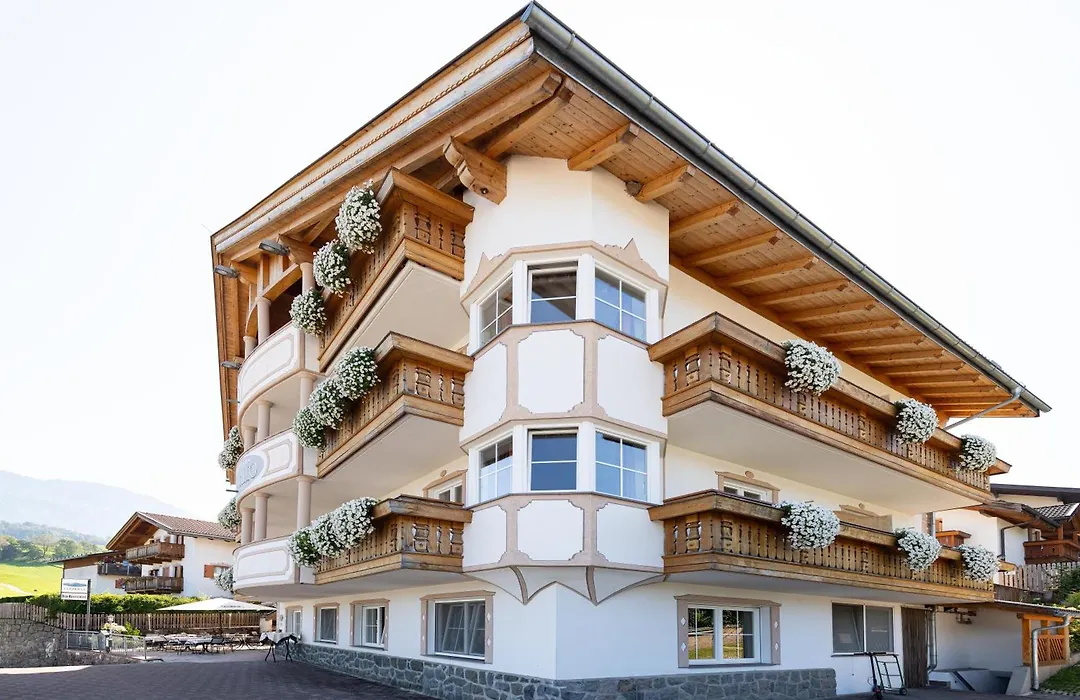 Cristallo B&B-1