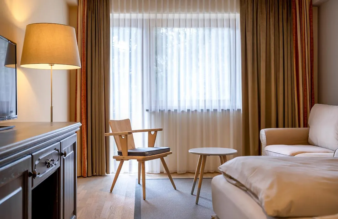 Hotel Edelweiss-1