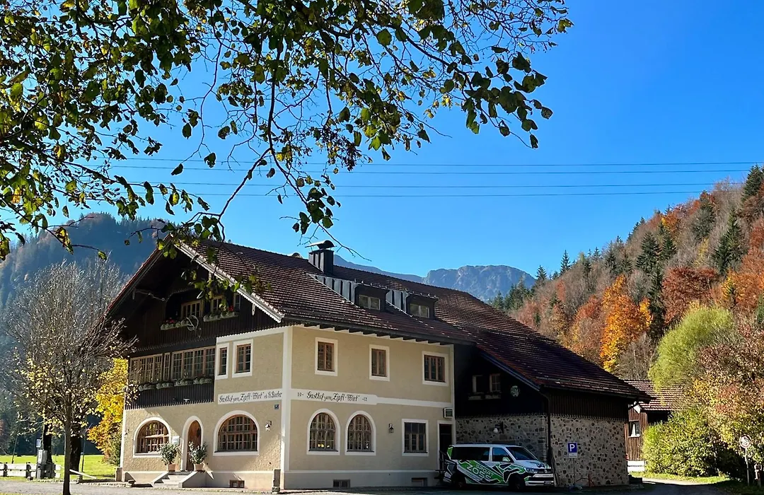 Ferienwohnungen Zipflwirt-1