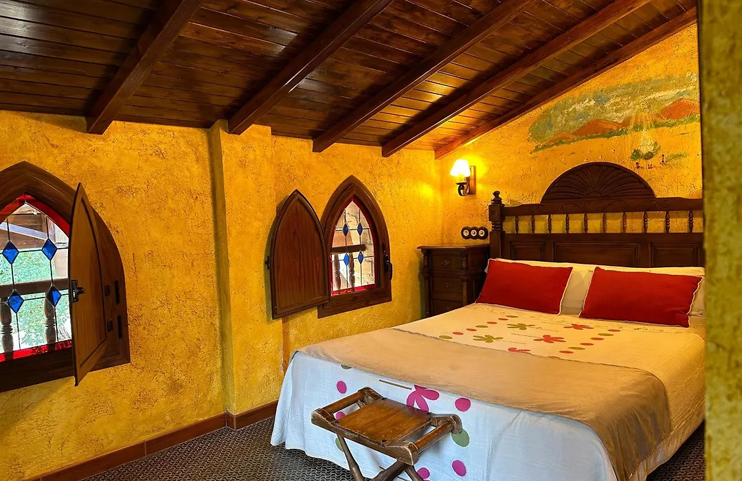 Casa Rural Ermita Santa Maria de la Sierra-1