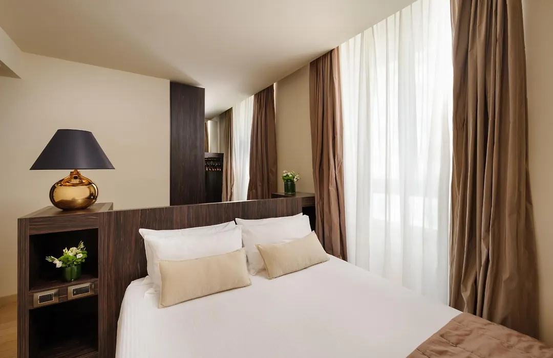 Hotel The Square Milano Duomo - Preferred Hotels & Resorts-1