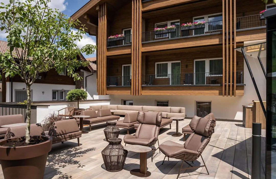 Hotel Sun Valley-1