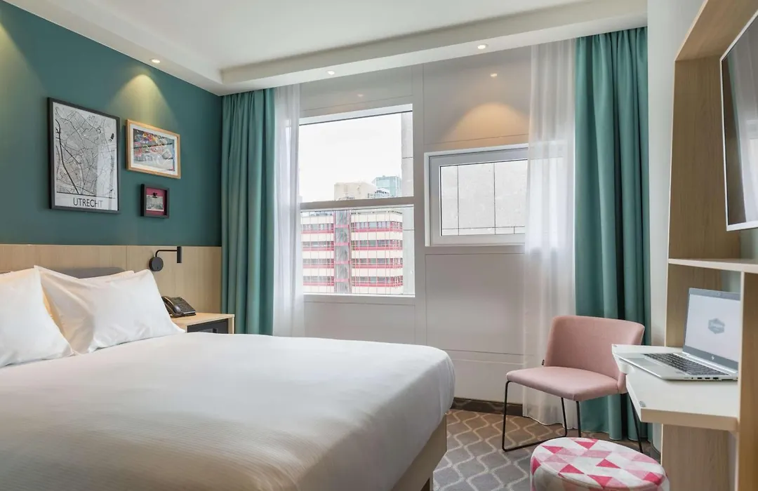 Hampton By Hilton Utrecht Centraal Station-1