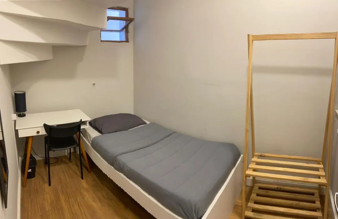 Gup Hostel-1