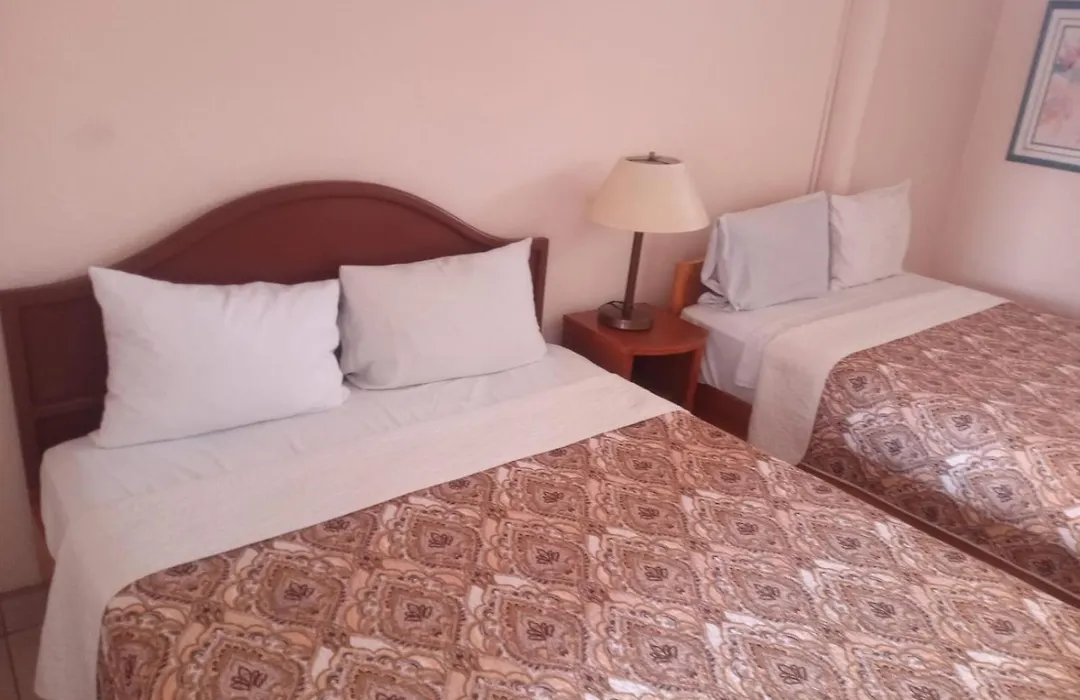 Hotel Sevilla-1