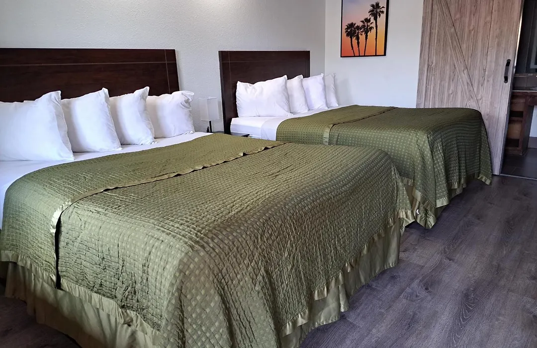 Dunes Motel - Bend-1
