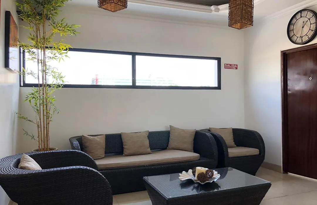 Hoteles En Guayaquil - Suites Guayaquil Cerca Del Aeropuerto-1