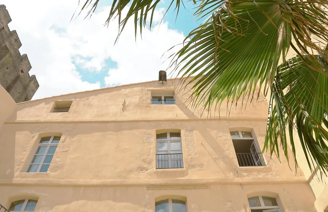 La Maison des Lamanon-1