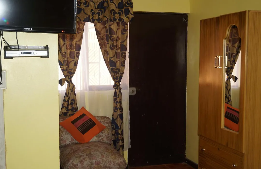 Hostal Intipara-1