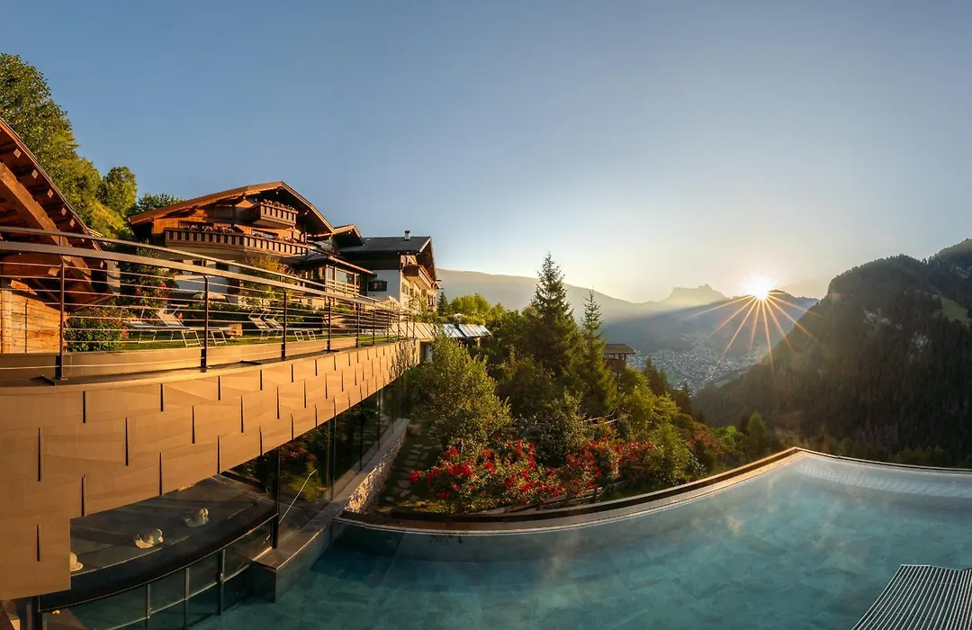 Charmehotel Uhrerhof - Deur-1