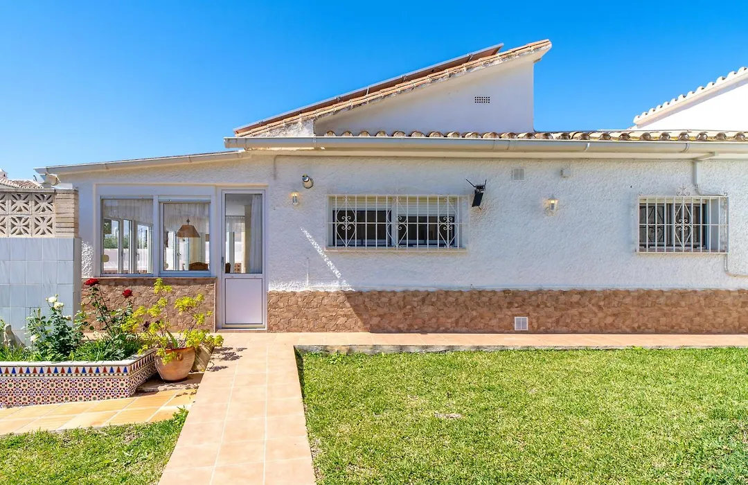 Villa Sevilla Casasol-1