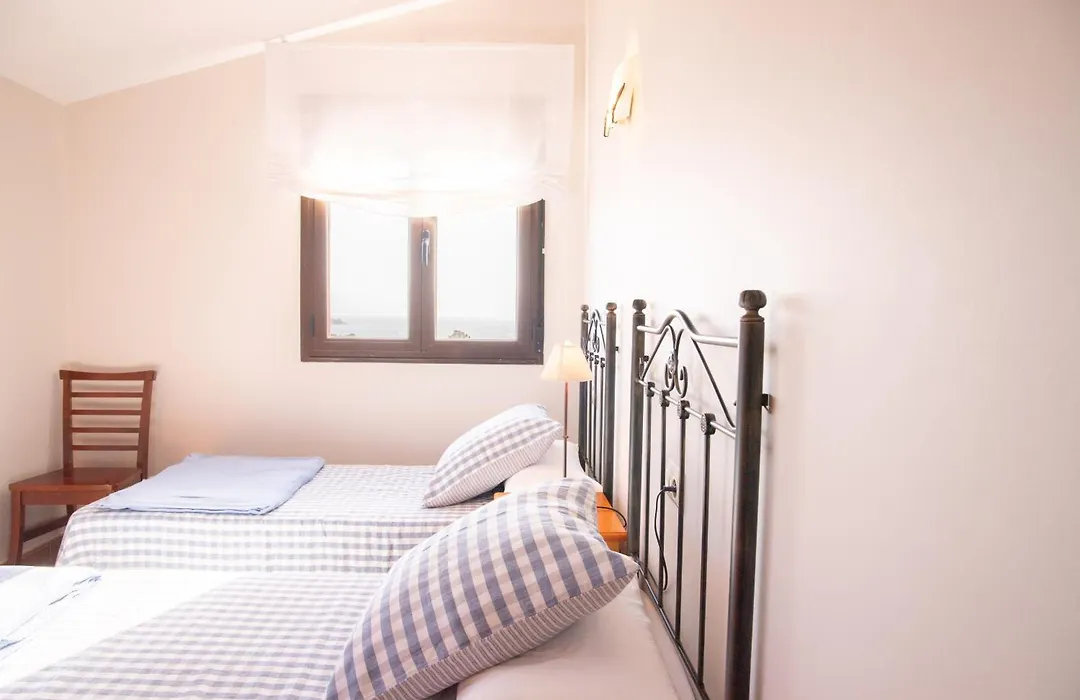 Apartamentos Rurales de Abelleira-1