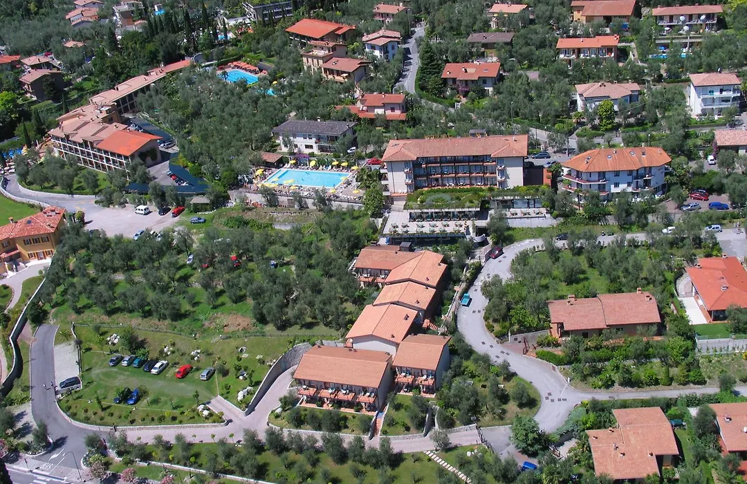 Hotel Ilma Lake Garda Resort-1