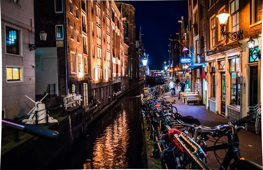 Amsterdam Downtown Hotel-1