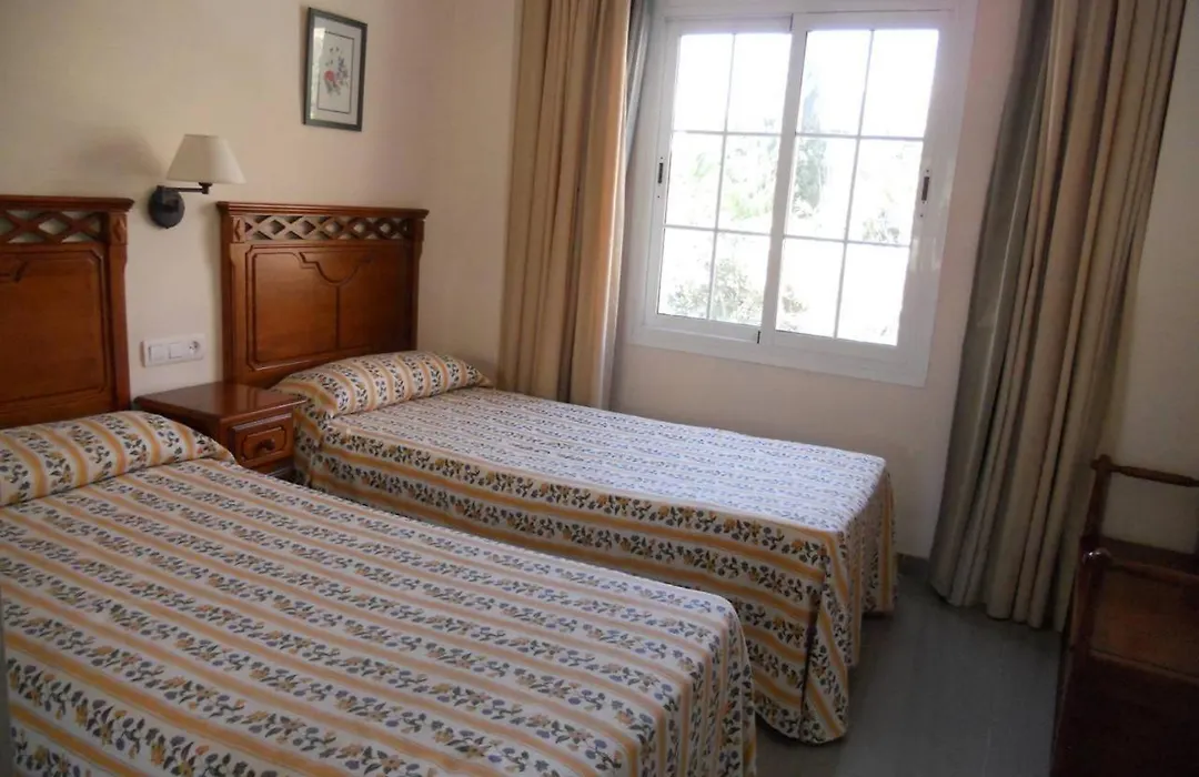 Apartamentos Nerja Bahia-1