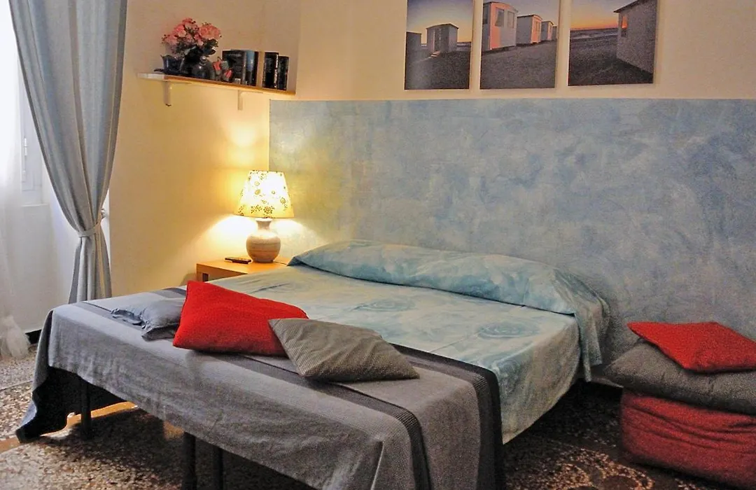B&B Blue Home-1