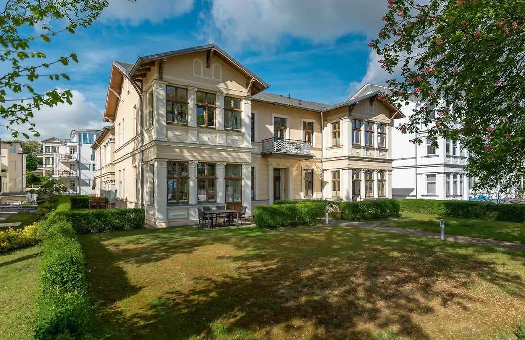 Villa Luna App 6-1