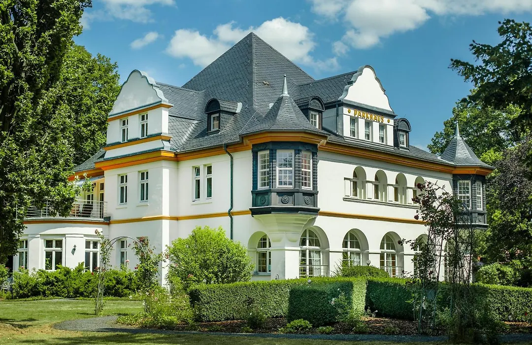 Villa Parkhaus-1