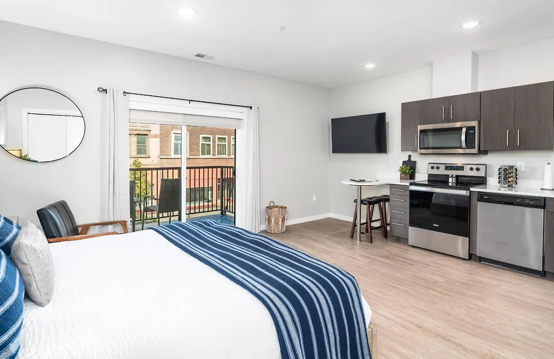 Lincoln Park Boutique Hotel-1