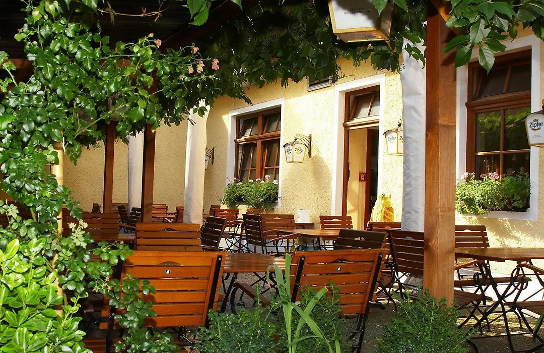 Hotel Goldener Adler-1