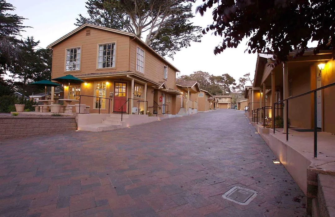 Sunset Inn Pacific Grove-1