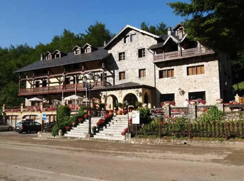 Hotel Rebeco-1