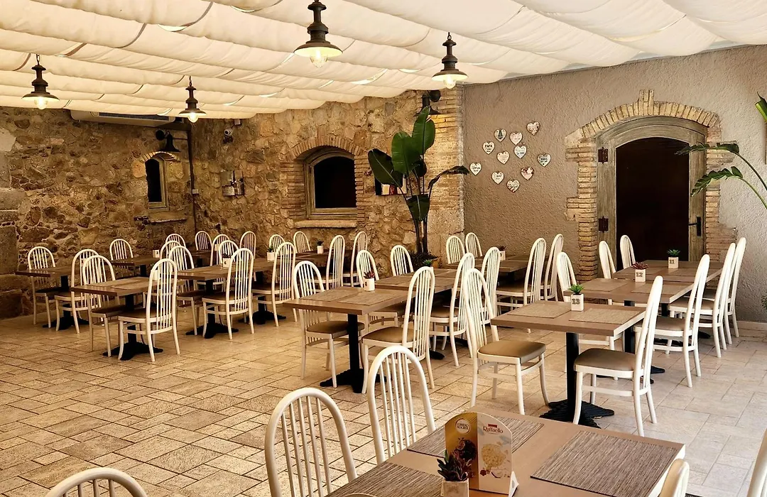 Hotel Castell Blanc-1