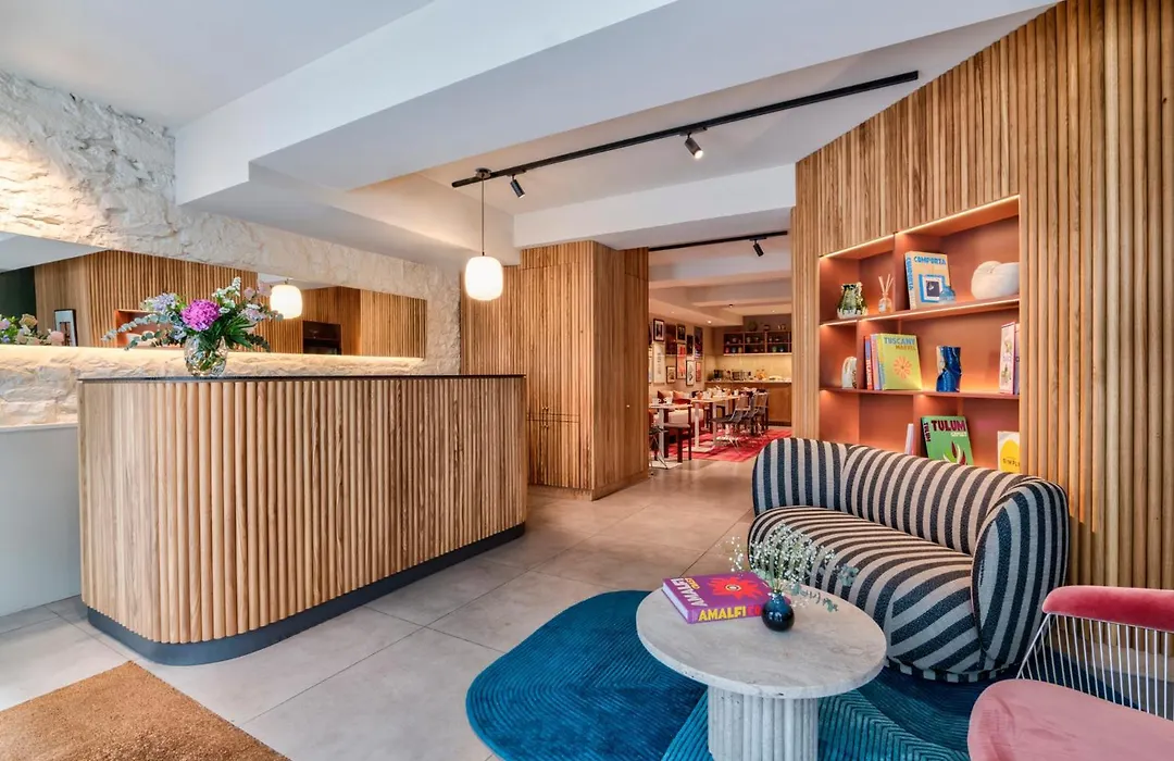Republik Hotel-1