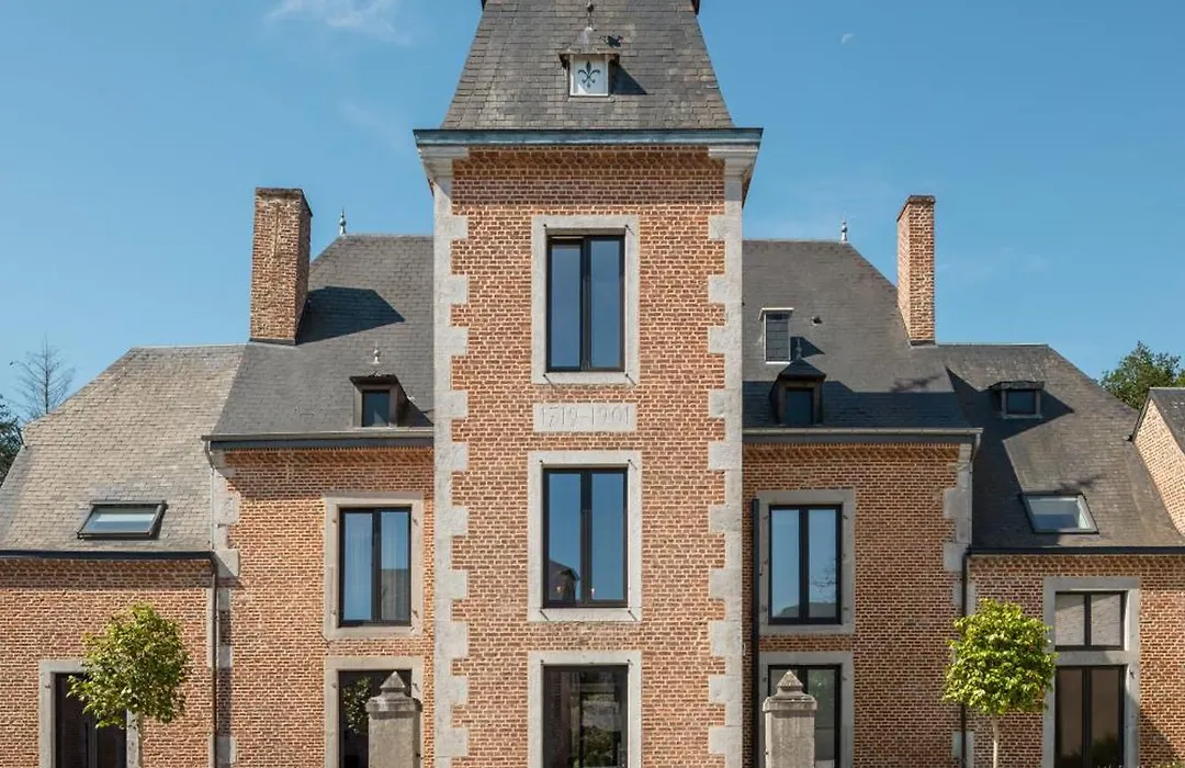 Chateau De Vignee-1