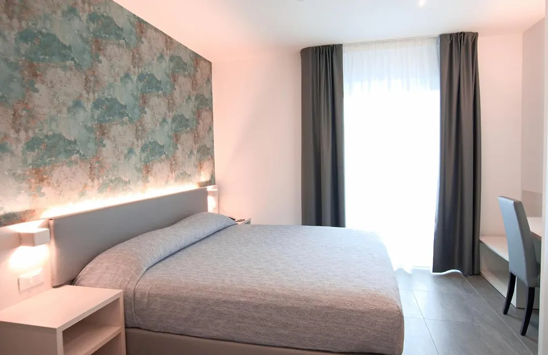 Hotel Paris-1