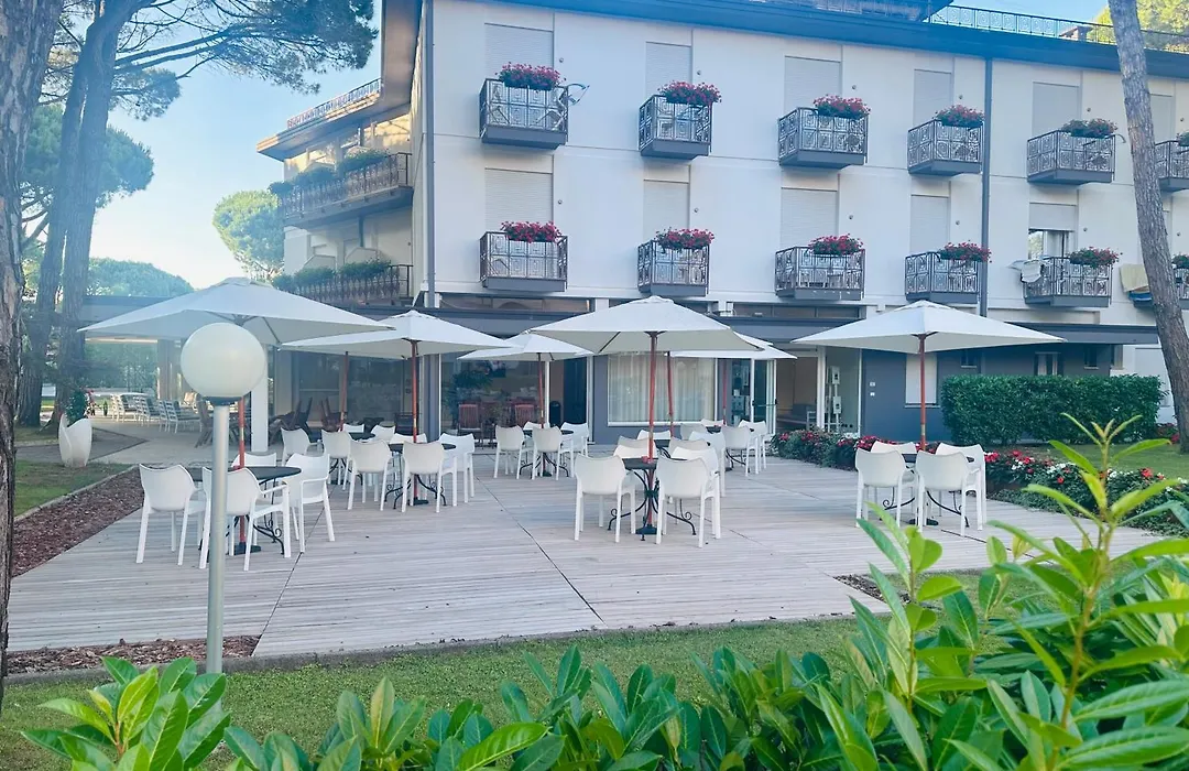 Hotel Laura-1