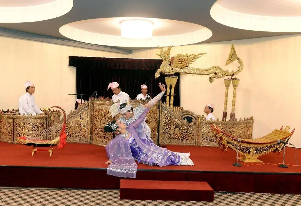 Taw Win Garden Hotel-1