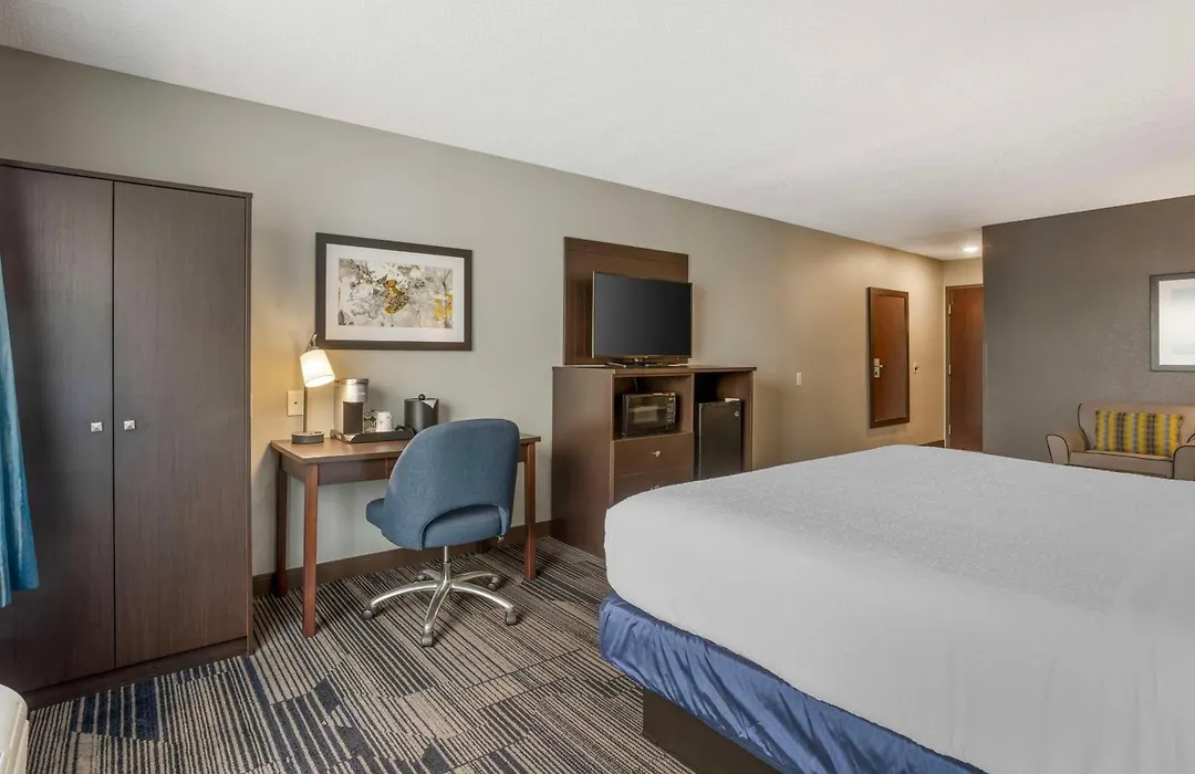 Best Western Plus Columbia Inn-1