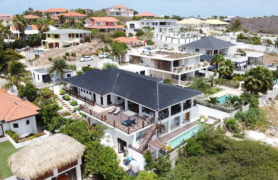 Beautiful Villa With Pool Near The Beach For Groups-1