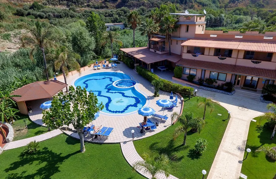 Hotel Villaggio Old River-1