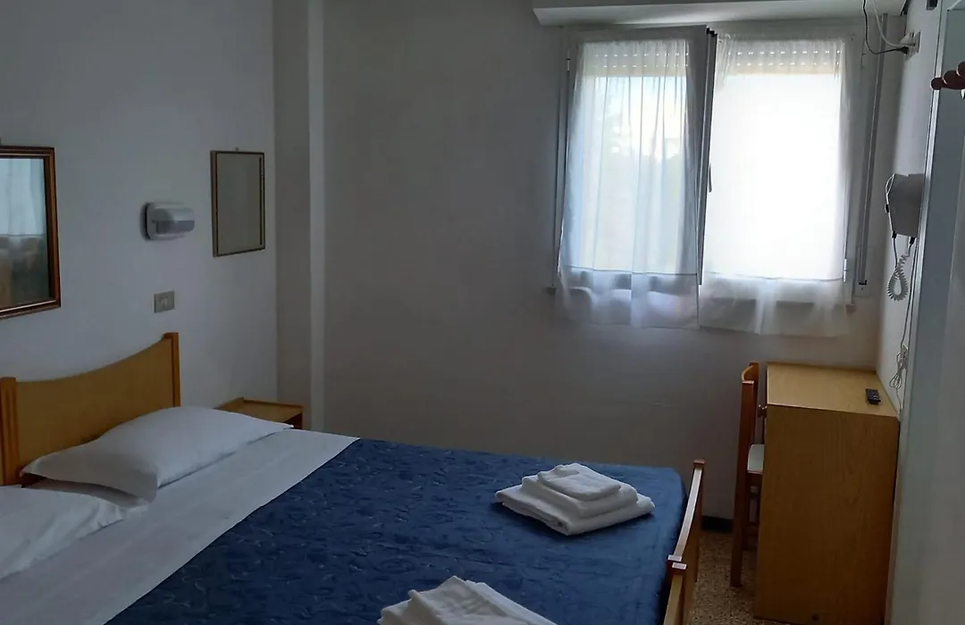 Hotel Serafini-1