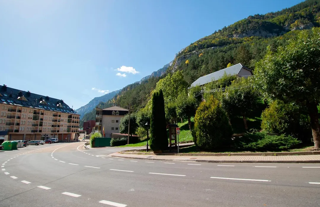 Apartamentos Canfranc 3000-1