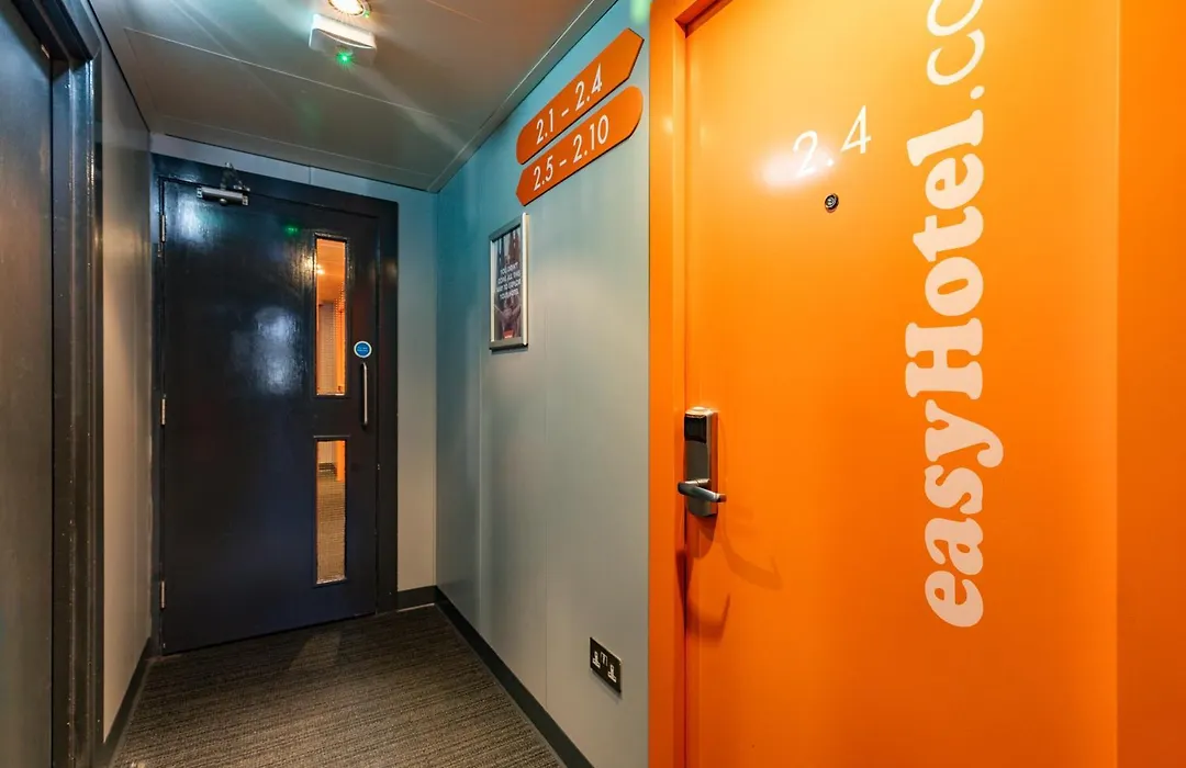 Easyhotel Edinburgh-1
