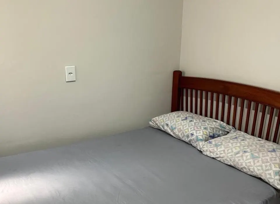 Apartamento de quarto na praia grande ubatuba 22E-1