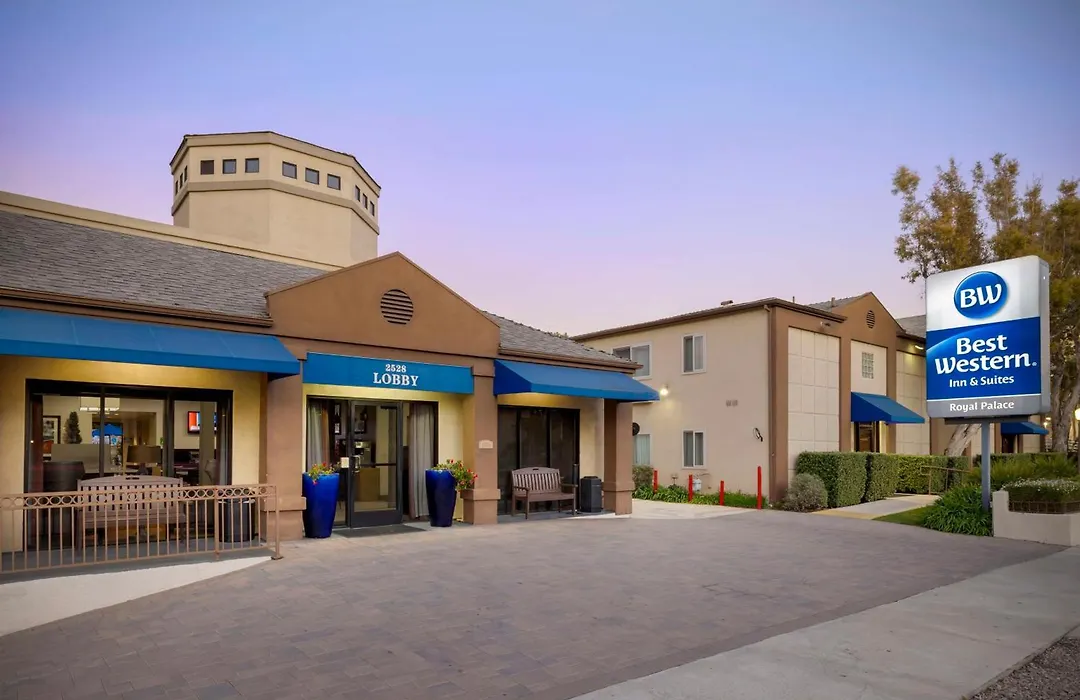 Best Western Royal Palace Inn & Suites-1