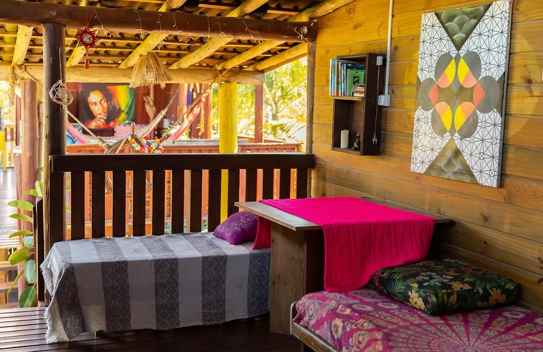 Guarda Encantada Surf Hostel-1